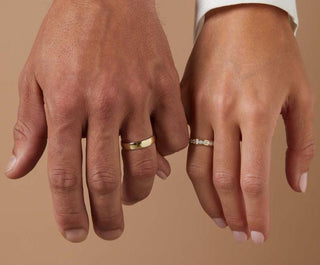 Men’s promise ring symbolizing modern love and commitment with sleek, meaningful design.