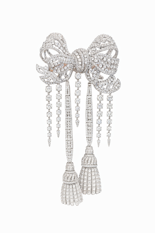 cascade-brooch-closeup