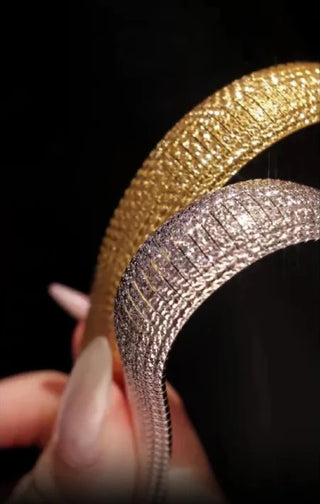 Luna Infinity Bangle - 925 Sterling Silver with Lab-Created Sapphire, Available in Gold or White Finish, 16-20cm