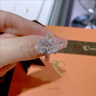 Oval Shape Moissanite Ring